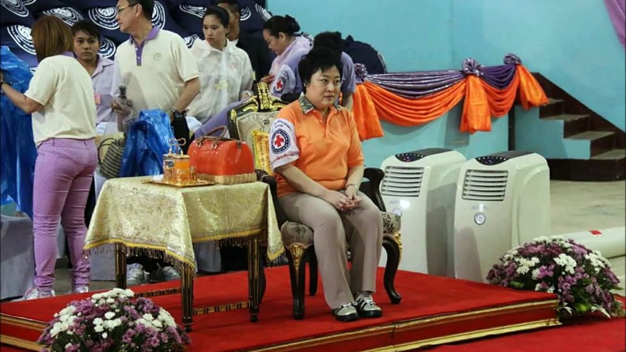 คนไทยเศร้า! เผยข่าวลับ องค์โสมสวลีฯ สิ้นแล้ว น่าสงสารมาก ราชินีนุ้ย สั่งให้ปิดข่าว พระศพปากเบี้ยวด้วย