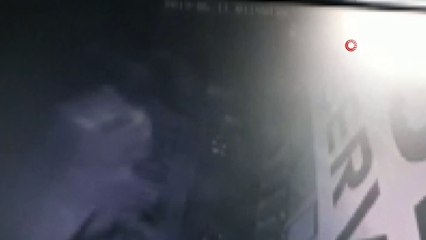 Görevliyi darp edip, cep telefonlarını çaldı