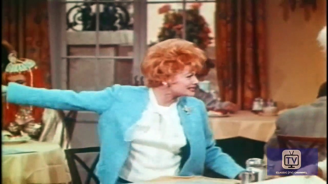 The Lucy Show - Season 5 - Episode 2 - Lucy and John Wayne