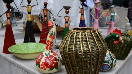 Gazete kağıdından yaptıklarıyla hayrete düşürüyorlar