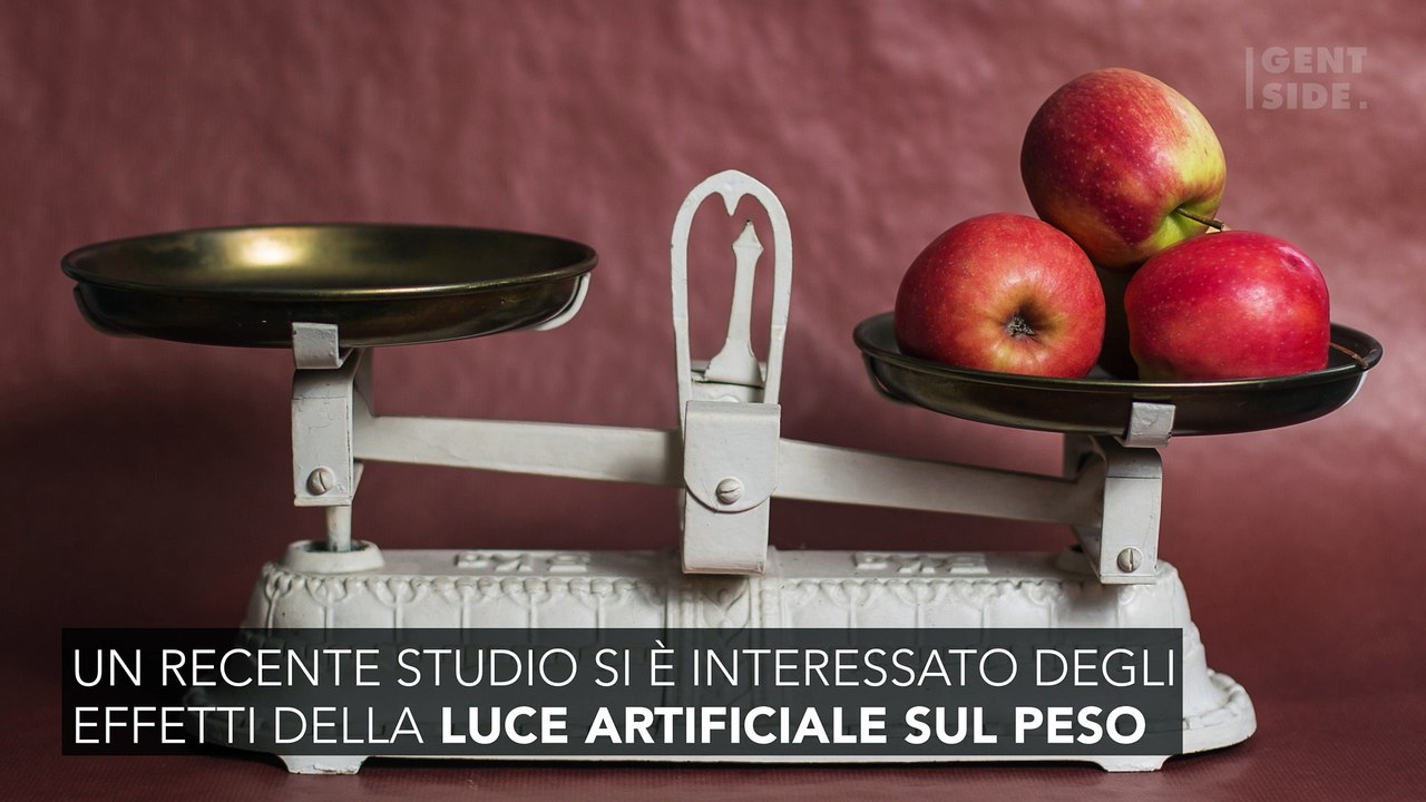 Dormire con la luce accesa fa ingrassare