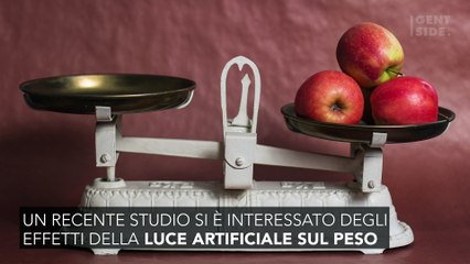 Dormire con la luce accesa fa ingrassare