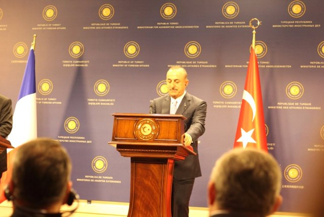 Bakan Çavuşoğlu'ndan ABD'nin S-400 mektubuna yanıt