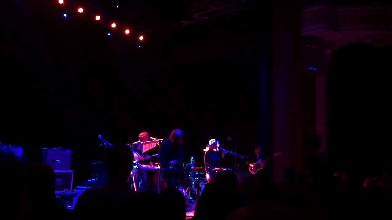 VANISHING TWIN Shepherd's Bush Empire, 2019.