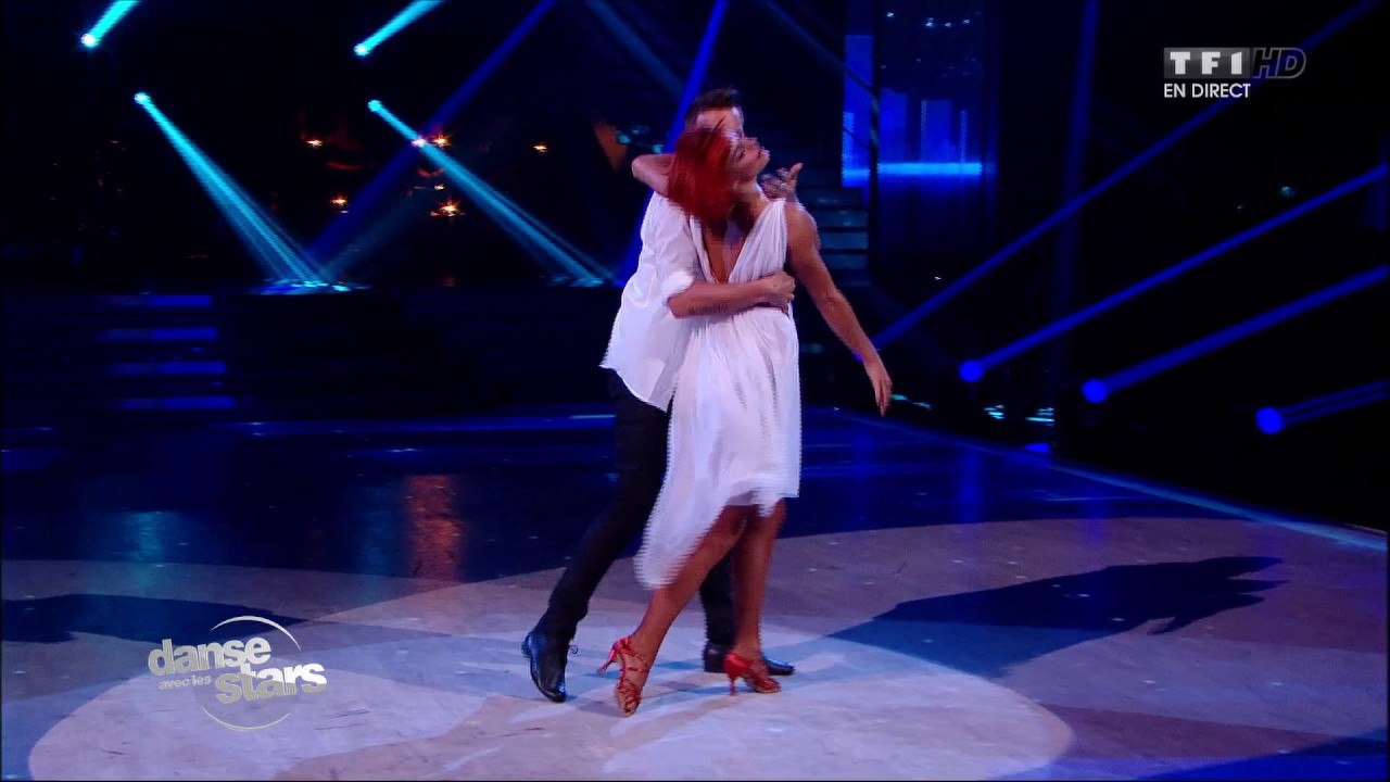 DALS S04 - Une rumba - fox-trot avec Keen'v et Fauve Hautot sur ''Please help the people'' (Birdy)