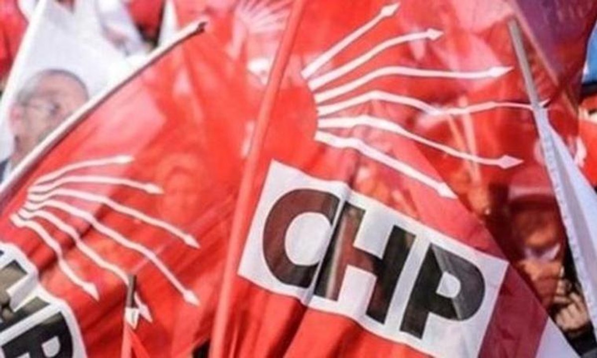 MHP'den CHP'ye geçtiler