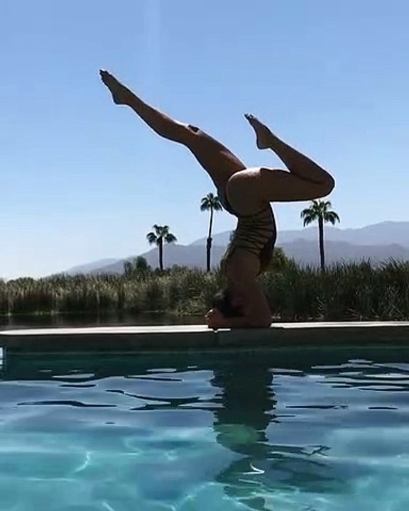 amazing yoga @the pool