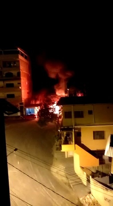 Casa pega fogo em Cachoeiro