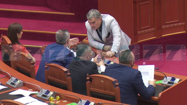 RAMA - METES, «I PANGOPUR ME PUSHTET, KA FRIKE NGA DREJTESIA» - News, Lajme - Kanali 7