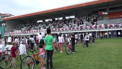 Nilüfer’de 'en çalışkan'lara karne hediyesi bisiklet