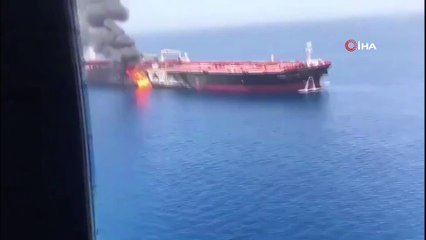 - Umman denizinde iki petrol tankerine saldırı: 44 mürettebat kurtarıldı