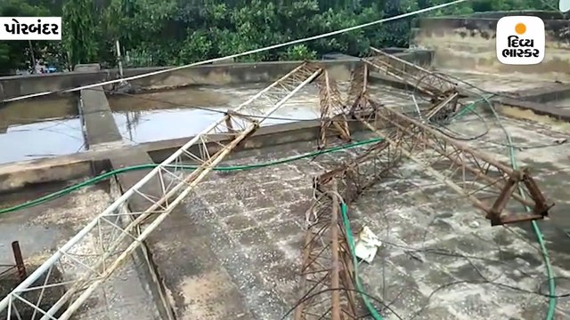 'વાયુ' વાવાઝોડાથી તારાજી, પોરબંદરમાં ભૂતેશ્વર મંદિર ધરાશાયી, માધવપુરમાં મકાન પડતા ત્રણને ઇજા