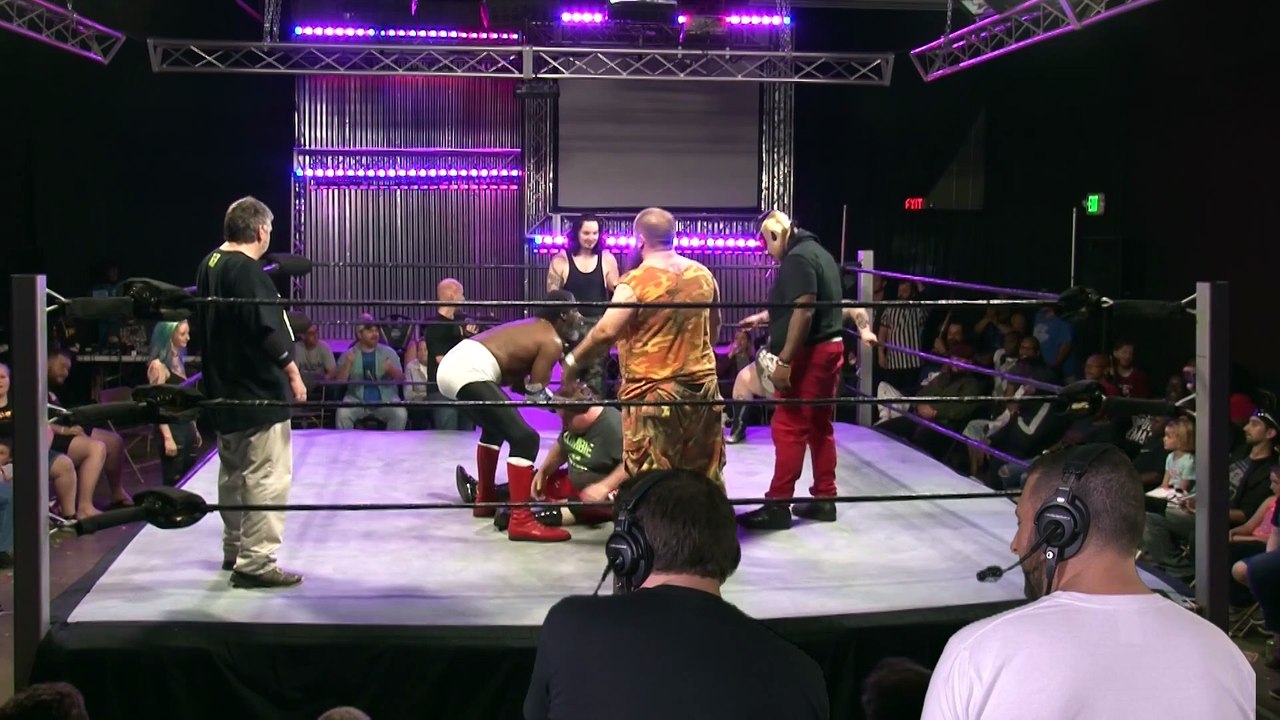 5 Wrestling LUCHA Aboveground 001