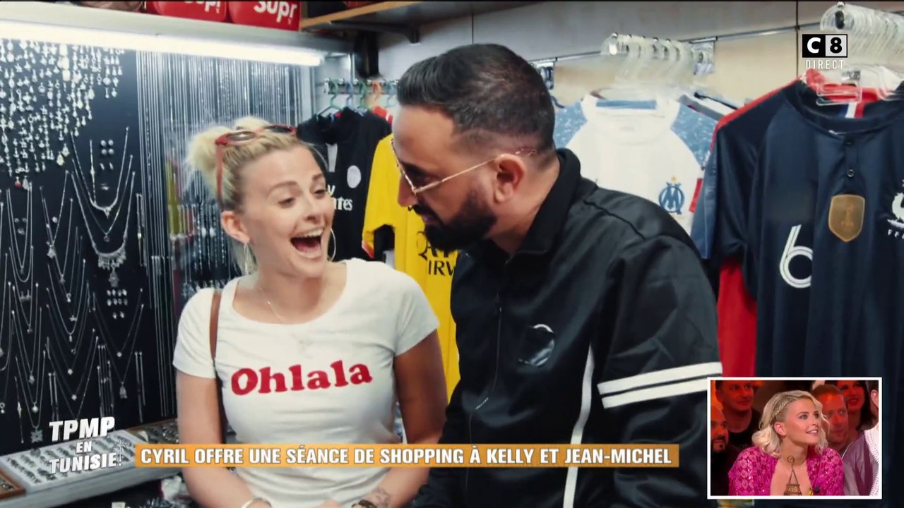 Pull Kelly Vedovelli Cyril Hanouna Kelly Vedovelli fait du shopping dans un souk avec Cyril Hanouna - Vidéo  Dailymotion