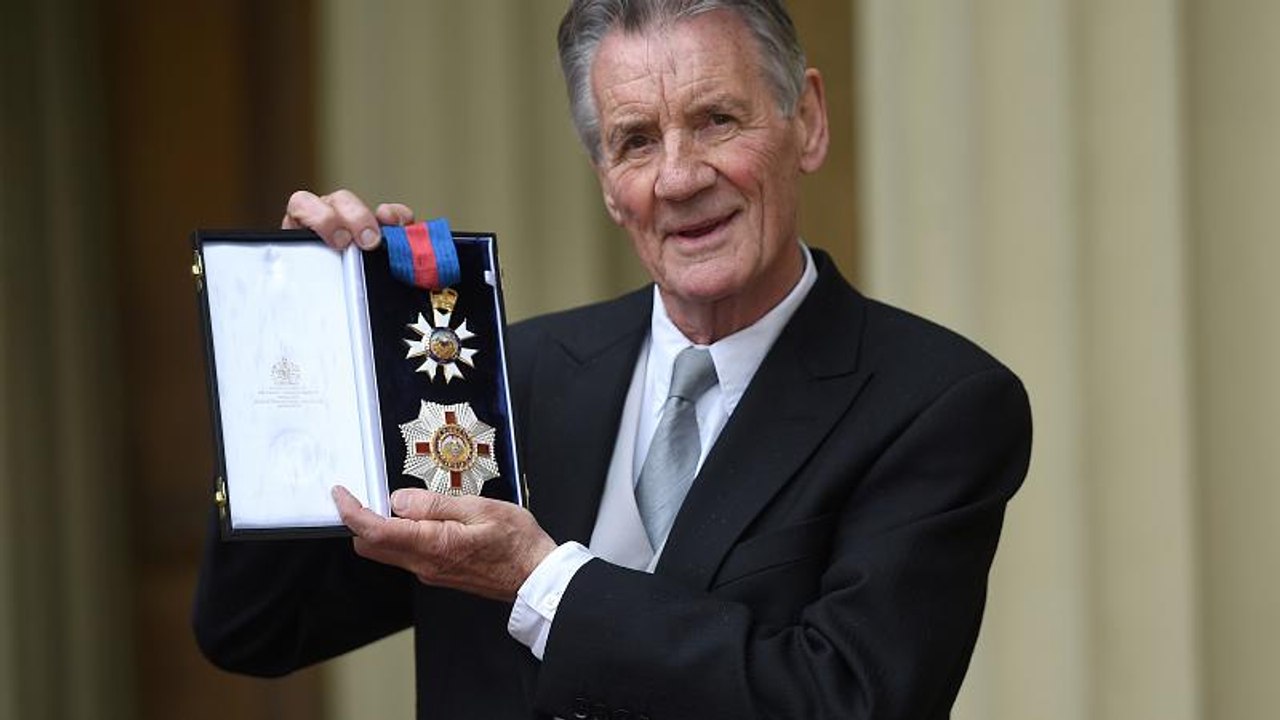 Michael Palin es nombrado caballero comendador de la Orden de San Miguel y San Jorge