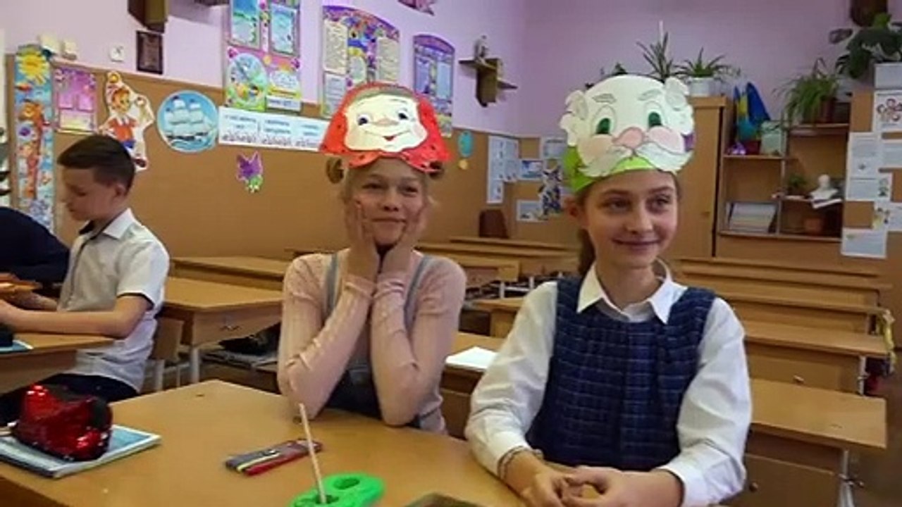 ЧТО СЛУЧИЛОСЬ НА СЦЕНЕ?