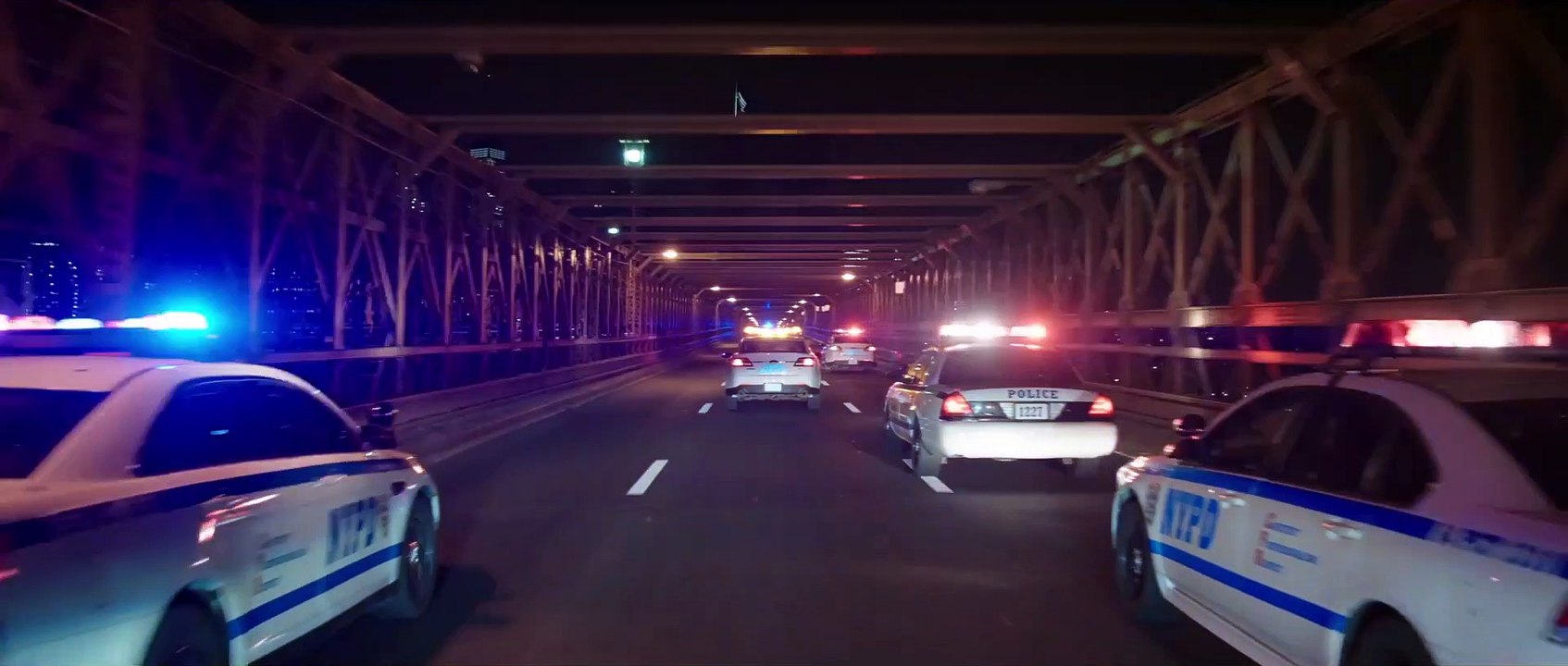 21 Bridges Film Trailer