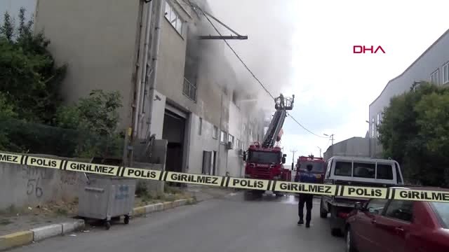 İSTANBUL- PENDİK'TE FABRİKA YANGIN