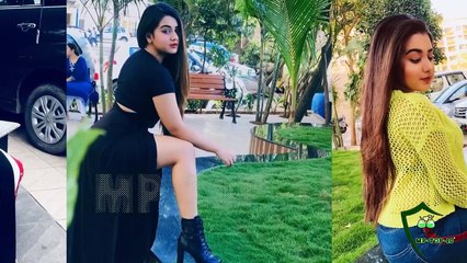 Grown Up Actress Roshni Walia's Real Life Bold Looks