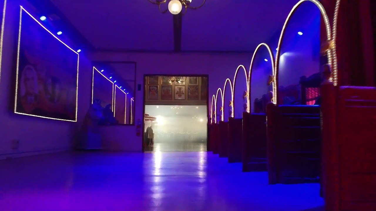 AVANT-PREMERE: Découvrez les 1ères images de la soirée "Élie Kakou, ben alors... 20 ans déjà" diffusée ce soir sur France 3 - VIDEO