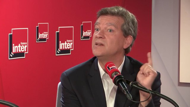 Arnaud Montebourg : Le problème dans la politique c'est que tout est conflictuel : c'est extrêmement difficile de faire aboutir un projet. L'entreprise est unificatrice .