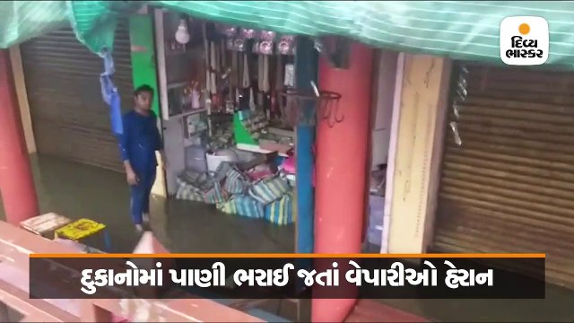 સૌરાષ્ટ્રભરમાં ભારેથી અતિભારે વરસાદ, તાલાલા-સુત્રાપાડામાં 8 ઈંચ, ઠેર-ઠેર પાણી ભરાયા