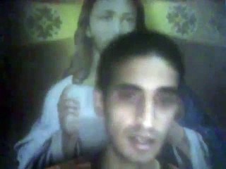 ده عشماوي محمود مدير مدرسة العديسي اللي فيها تظاهر اليوم بخصوص فتاة العديسات واللي اجبر الطالبات الم