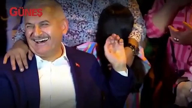 Binali Yıldırım'dan alkış aldı: Ya kim yaptı bunu?