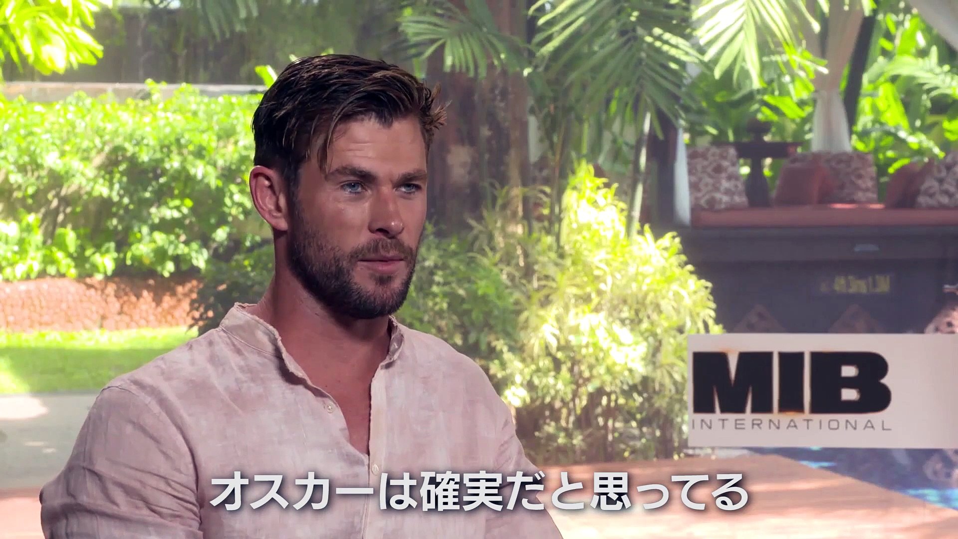 特別映像 クリヘム Vs トムホ ド派手にディスり愛 編 クリス ヘムズワース トム ホランドがまさかの 初対面のふりインタビュー 映像 動画 Dailymotion