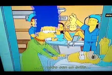 Simpsons Homer canta en hospital