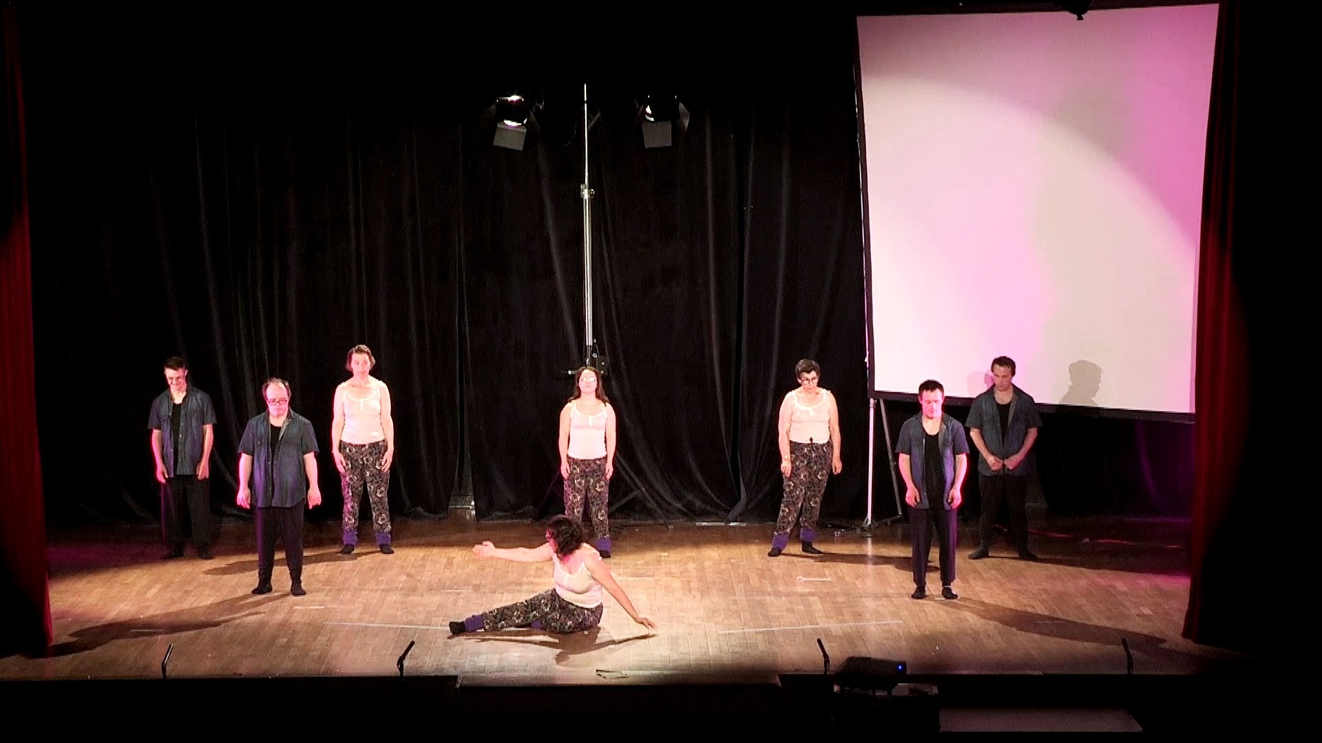 13-FOYERS LES CIGALONS : Quelques pas de danse…improvisés - Vidéo  Dailymotion