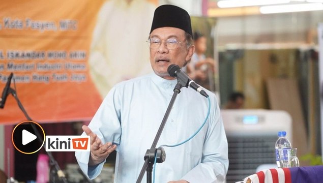 Azmin tak perlu digesa bercuti - Anwar