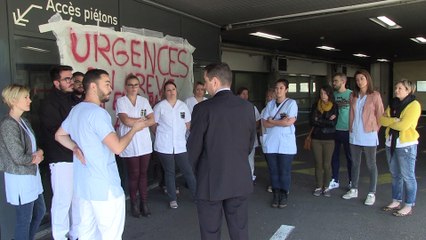 Gaël Perdriau au chevet du service des Urgences du CHU