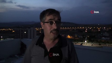 Siirt'te bir evin damına yıldırım böyle düştü