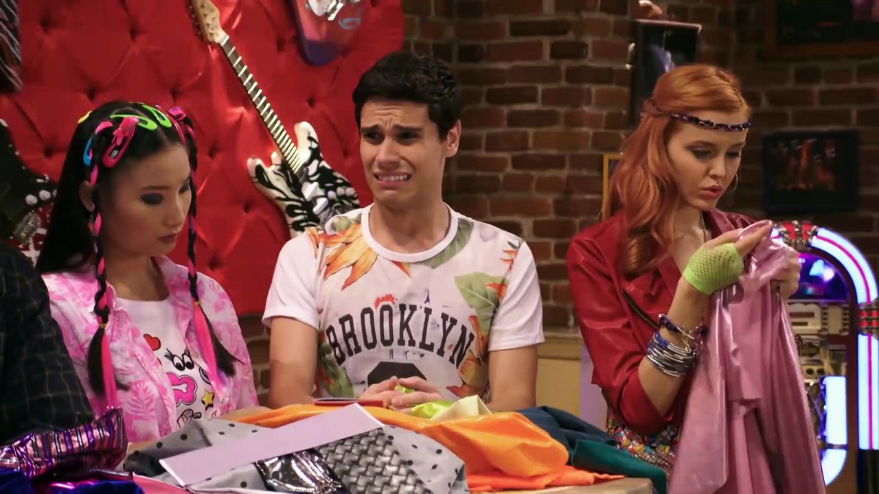 Maggie & Bianca Fashion Friends | Saison 2 É 25 - Une famille zarbie  [ÉPISODE COMPLET]