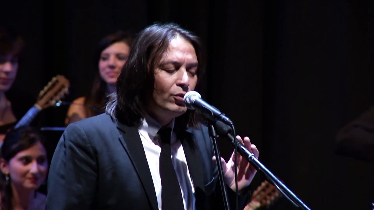 Omorfi poli (Όμορφη πόλη) - Yiannis Kotsiras (2010)