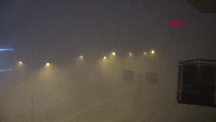 Tekirdağ - Malkara'da sağanak ile rüzgar hayatı olumsuz etkiledi