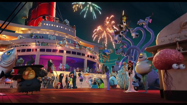 Hotel Transylvania 3 Summer Vacation - Dracula in Love Scene