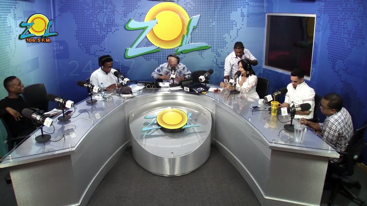 Diana Filpo recibe felicitaciones de los oyentes por motivo de sus cumpleaños