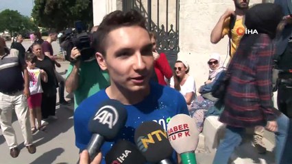 YKS'ye geç kaldı, sınava giremeyince gözyaşlarına boğuldu