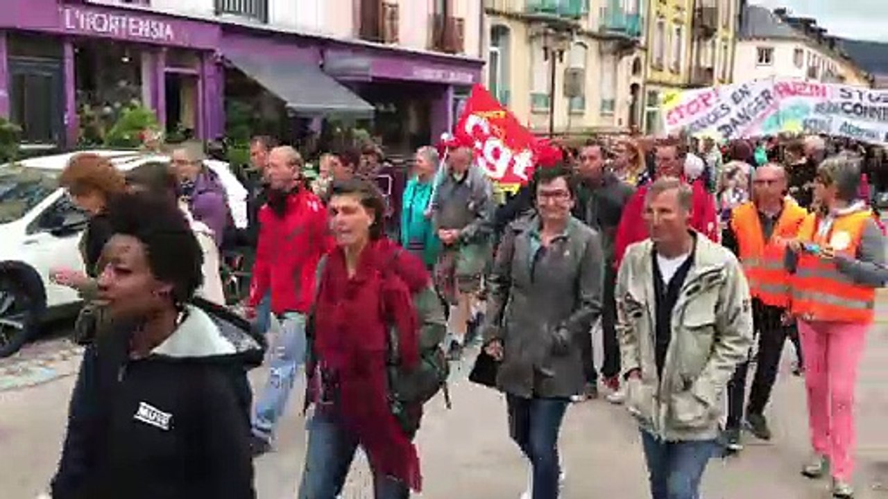 Menacé, l’hôpital de Gérardmer mobilise près de 500 personnes dans les rues