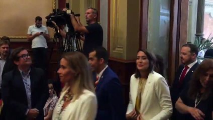 Comienza el Pleno de Santa Cruz con la entrada de los miembros de la nueva corporación municipal