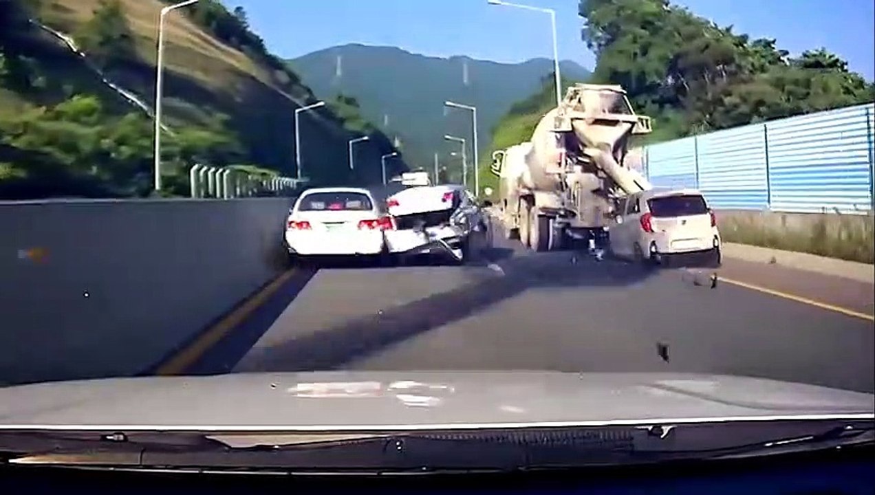 Car crashes  -275