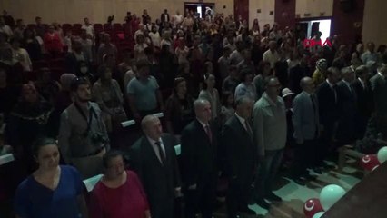 Afyonkarahisar'da kanser tedavisi gören öğrencilerin karne sevinci