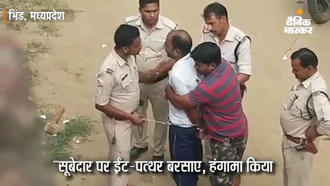 गैरहाजिरी लगाई तो सिपाही ने सूबेदार के साथ गाली...