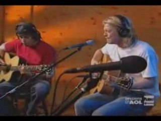 Away from me acoustique- Puddle Of Mudd