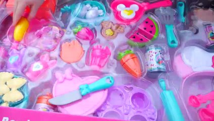 Stacy et les nouveaux enfants de la promenade en voiture avec une minnie mouse