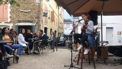 Pauline, 13 ans, participe au casting de The Voice Kids, à Mont-de-Marsan