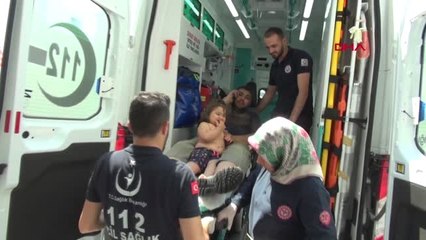 AKSARAY Iraklı ailenin otomobili takla attı: 5 yaralı