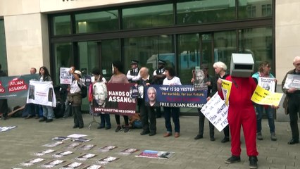 Assange tendrá su vista de extradición a EEUU hasta febrero de 2020